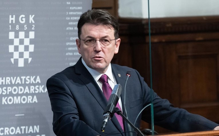 Burilović: Cijepio sam se protiv korone, ja sam ratni invalid