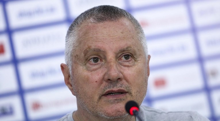Navijači Željezničara zapjevali Nove fosile, Ivković očaran: Kao da sam na Maksimiru