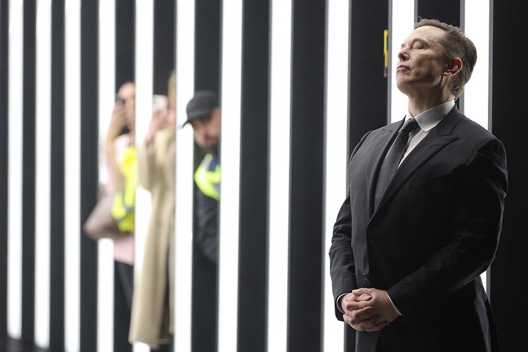 Musk smanjuje troškove i radna mjesta u Twitteru?