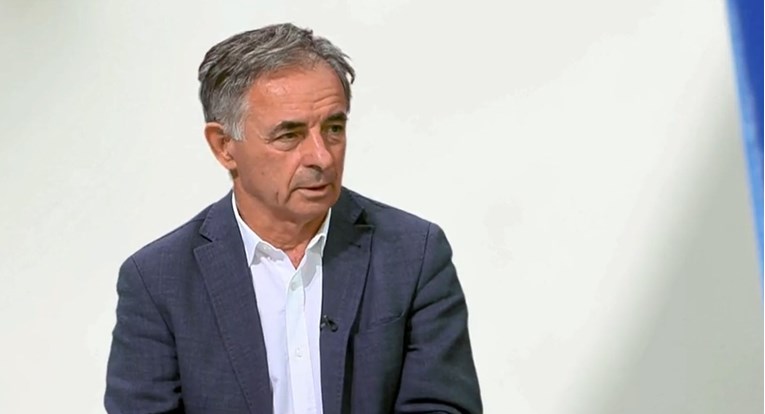 Pupovac: Trebamo se baviti problemima koje imamo u Hrvatskoj, ustaškim zastavama