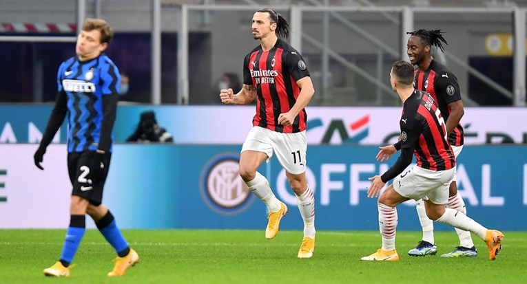 Prije isključenja Zlatan je zabio golčinu. Brozović i još četiri interista su gledali