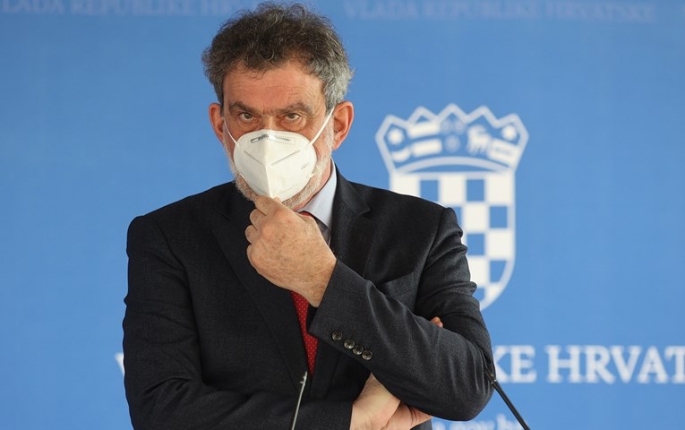 Fuchs: Ako se situacija sredi, učenici bi se nakon tjedan, dva mogli vratiti u školu