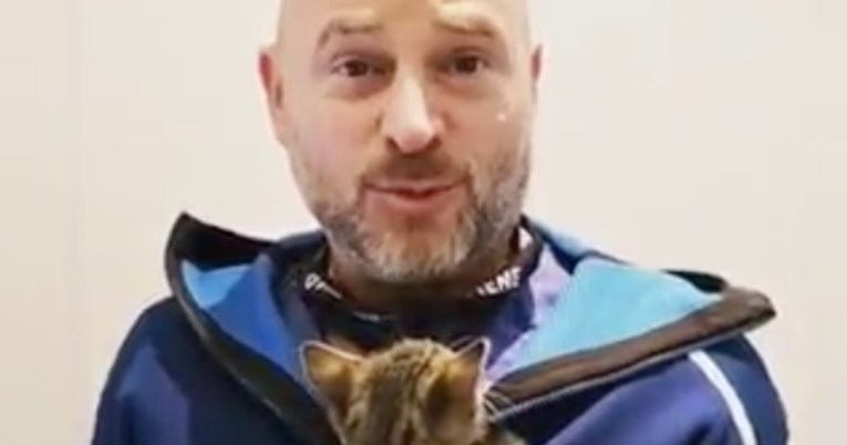 Rene Bitorajac pronašao mačića, traži nekoga tko će mu podariti dom