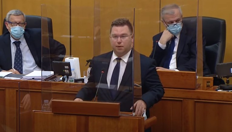 U saboru svi za ukidanje harača parazitske HGK, samo HDZ protiv: "HGK ima tradiciju"