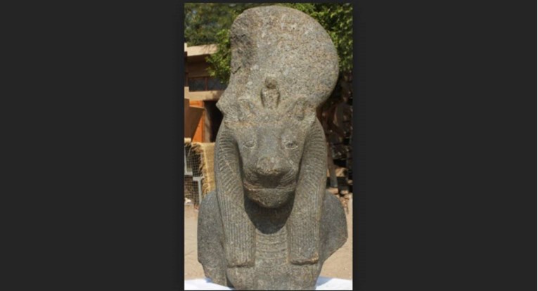 FOTO U drevnom hramu u Egiptu otkrivene dvije ogromne statue sfinge