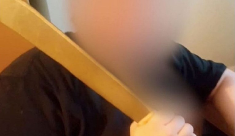 BBC tvrdi da ima snimku tajnog agenta koji bivšoj djevojci prijeti mačetom