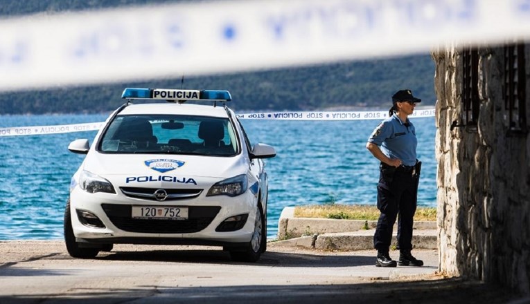 Detalji smrti Ruskinje: Pronašao je vlasnik zgrade, susjedima bile sumnjive rolete