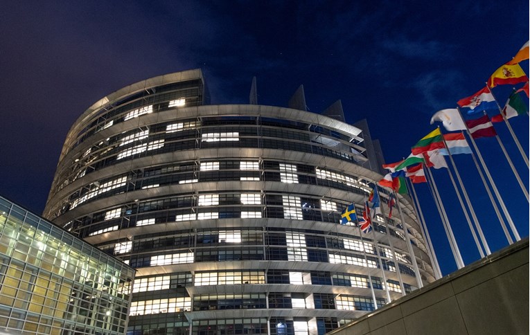 Europska komisija od Italije traži pojašnjenje proračunskog plana