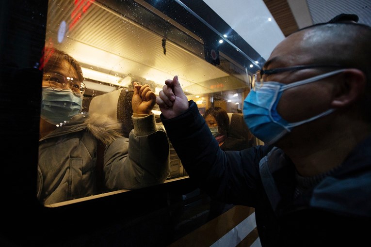 Koronavirus širi se puno lakše nego što se očekivalo