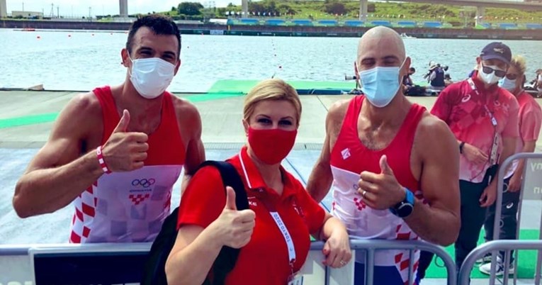 Kolinda se fotografirala sa Sinkovićima. Donosi sreću hrvatskim sportašima u Tokiju