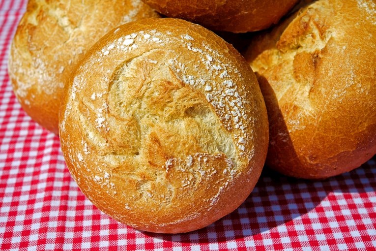 Ovo je najveća greška koju pravite kada spremate kruh