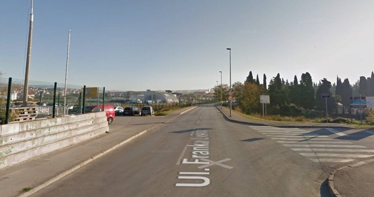 Detalji prometne u Zadru: Auto se zabio u kamion koji se nepropisno uključio u promet