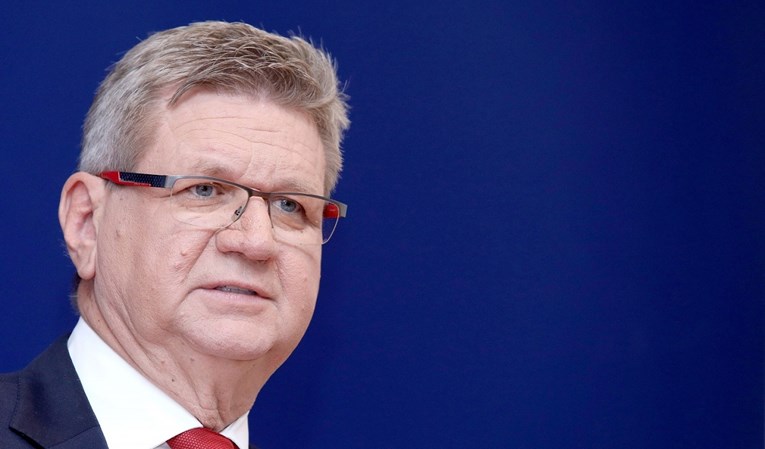 Mrsić opet pričao o vojnim penzijama, napao HVIDRA-u