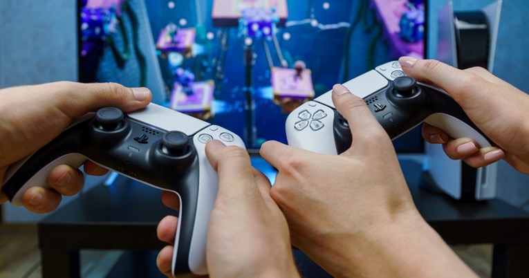 Sony obustavlja isporuku igara u Rusiju