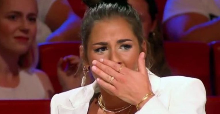 Natjecateljica Supertalenta skinula gaće pa izvela točku koja se zgadila žiriju