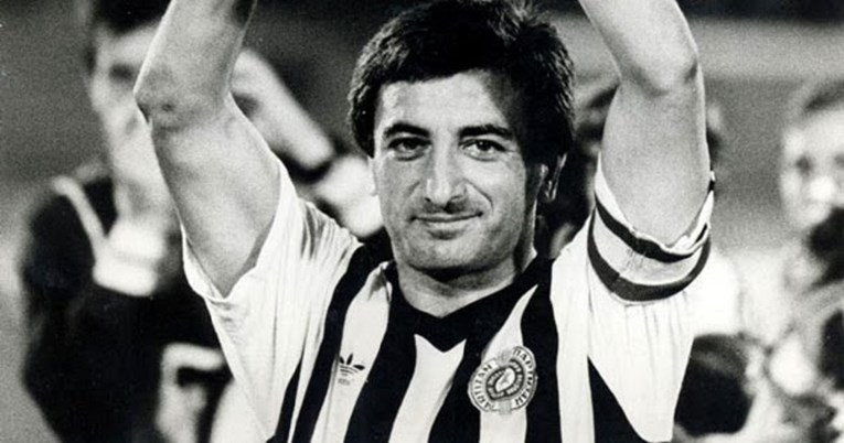 Umro je legendarni Moca Vukotić