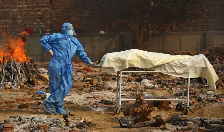 Velika Britanija će u Indiju poslati dodatnih 1000 respiratora