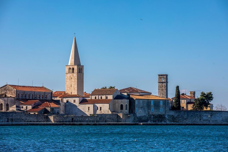 U Istarskoj županiji odgođene krizme