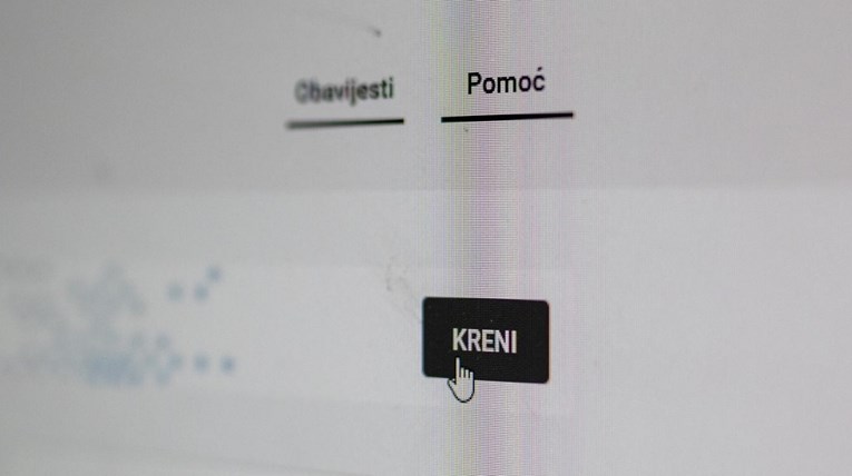 Do ponoći se može samopopisati, stranica stalno pada