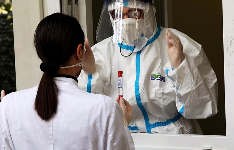 Stožer: Imamo 3117 novih na 10.523 testa, umrlo 49 ljudi. Capak: Epidemija bukti