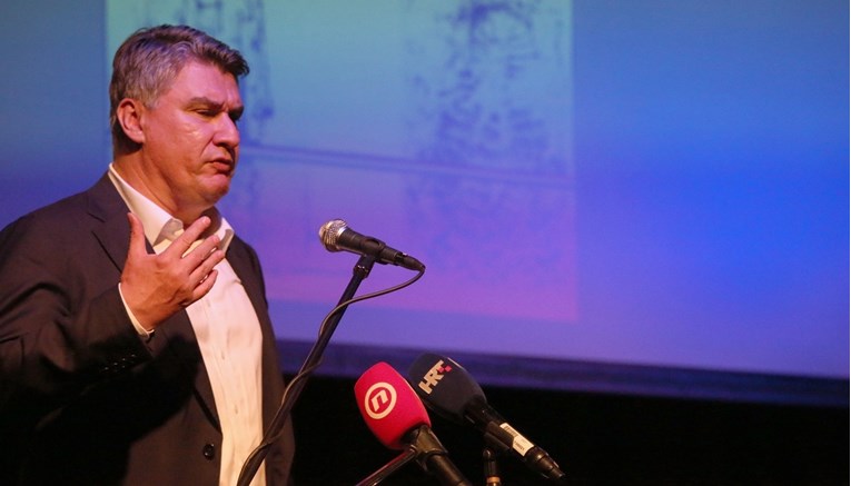 Milanović gledao slike poginulih branitelja: "Natjera te da se zapitaš gdje si bio"