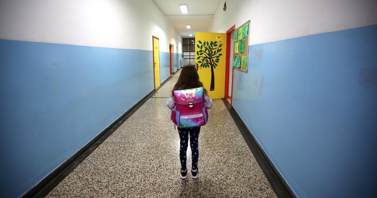 Nova školska godina počinje 5. rujna 2022., a završava 21. lipnja 2023.