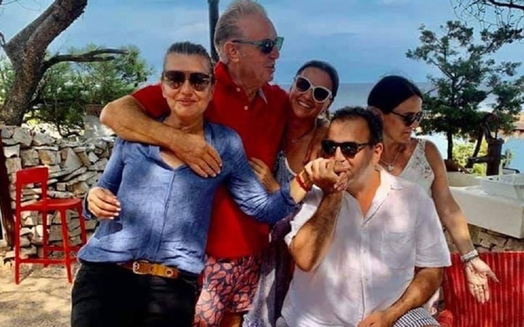 Beroš kaže da je tulum u KB Dubrava neprimjeren. Ovo je on prošlo ljeto