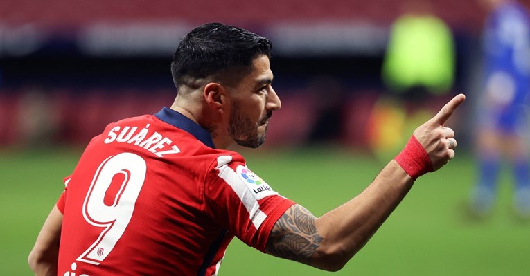 Kako je propao Suarezov transfer u Juventus? Direktor kluba je pod istragom