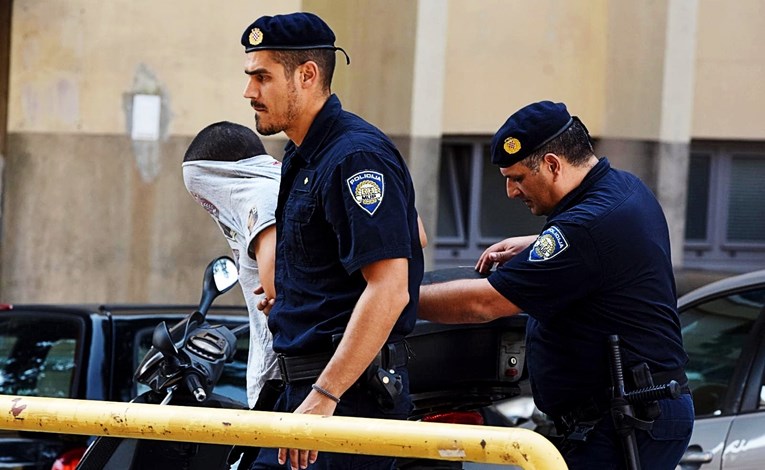 Uhićena grupa mladića, sumnja se da su oni brutalno pretukli 14-godišnjaka u Zadru