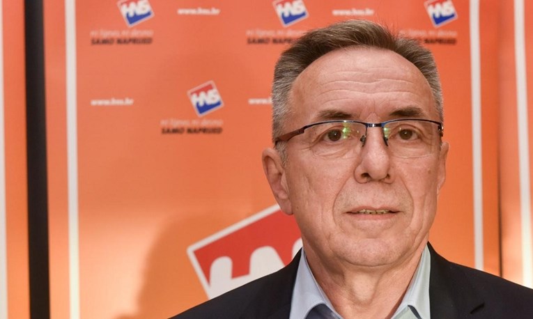 Gradonačelnik Ivanca Batinić i 200-tinjak članova napustili HNS