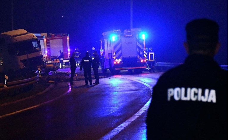 U teškoj nesreći na A3 poginuli majka i dva sina, otkriveno kako je došlo do nesreće