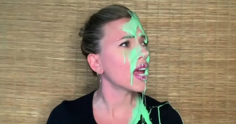 Scarlett Johansson držala govor na dodjeli nagrada, suprug je zalio sa sluzi