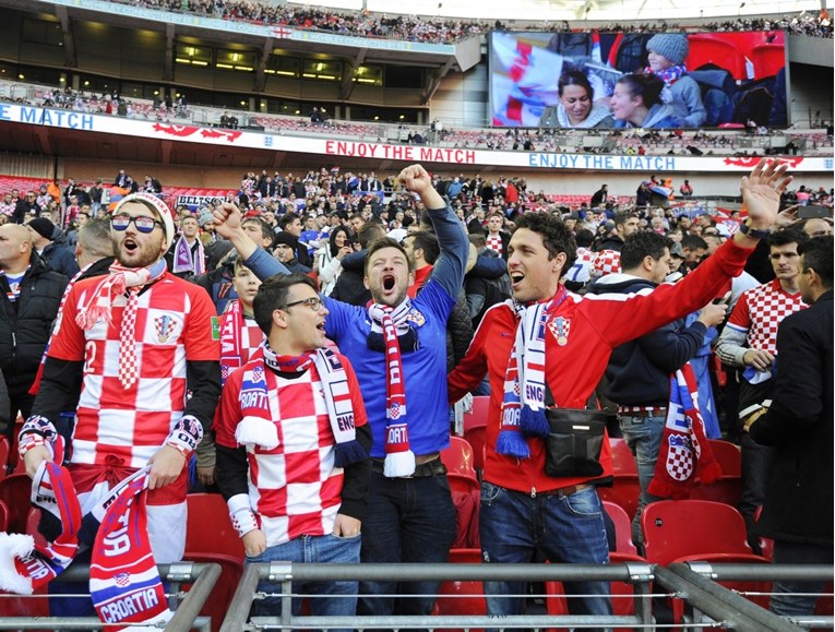 Ništa od Eura u 12 zemalja? Talijanski novinar: Engleska je favorit za domaćinstvo