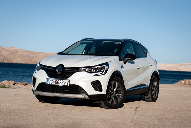 Renault Captur je najpopularniji crossover, a testirali smo ga u hibridnoj izvedbi