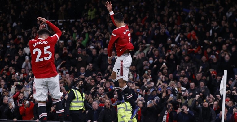UNITED - ARSENAL 3:2 Derbi čudesnog Ronalda i nevjerojatno nesportskog gola Arsenala
