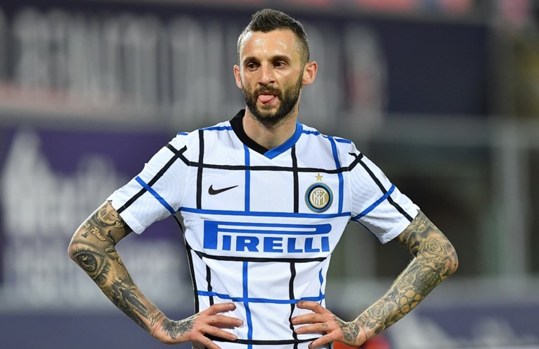 Brozović se želi riješiti agenta koji ga je izvukao iz pakla. Sad mu je otac menadžer