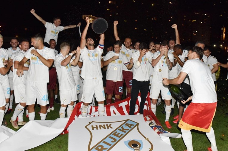 Pokopao je majku pa došao podignuti trofej. On je najveći junak sezone