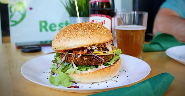 Baš nas je razočarao ovaj burger za 55 kuna. Šteta