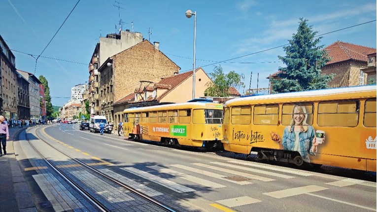 FOTO Sudar auta i tramvaja na Ilici, sedam tramvaja zapelo u koloni