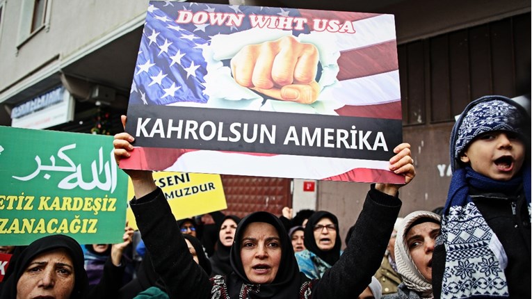 Sirija osudila američke napade na proiransku miliciju