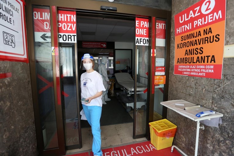 Stožer: 2698 novih slučajeva od 9233 testirana, umrle 44 osobe