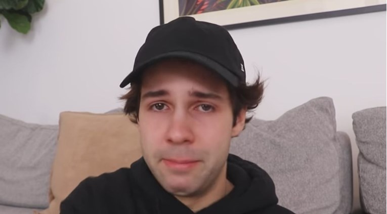 Popularnog youtubera napustili sponzori nakon optužbi za zlostavljanje