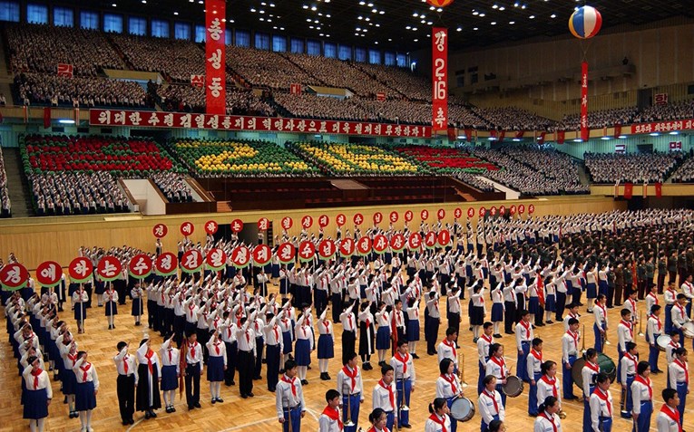 Sjeverna Koreja: 700 siročadi se dobrovoljno javilo za rad u rudnicima
