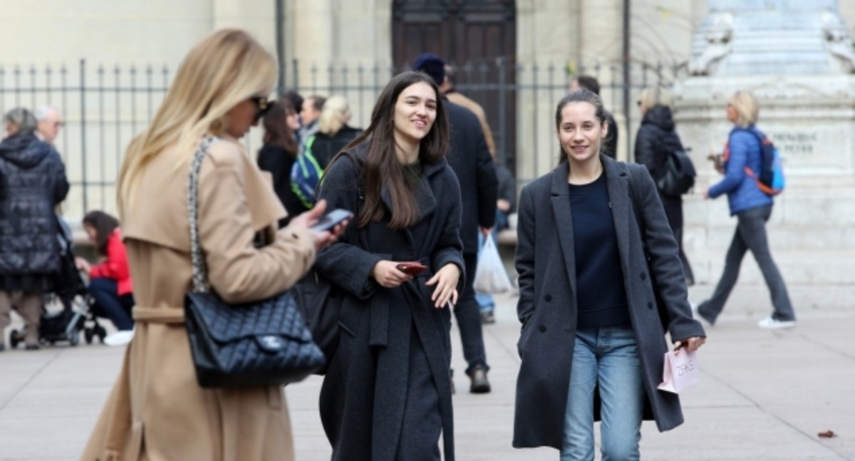 Vruće seksi golišave djevojke