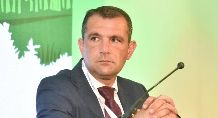 Doznajemo: Posavec uhićen zbog primanja mita za zapošljavanje od 10-ak tisuća kuna