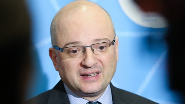 Rudan: Jedino što znanstvenike brine je mogućnost da virus mutira u dva smjera