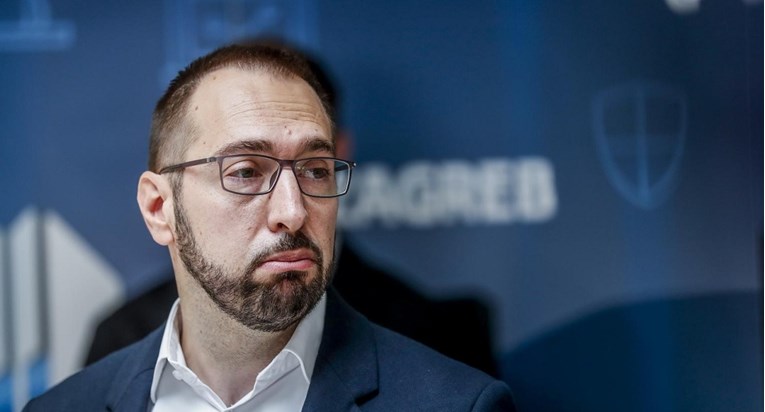 Tomašević mijenja pravila za Advent, reže naknade i vijećnicima gradskih četvrti