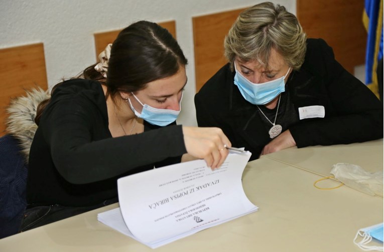 Na birališta u Međimurju do 11:30 izašlo 7.7 posto birača