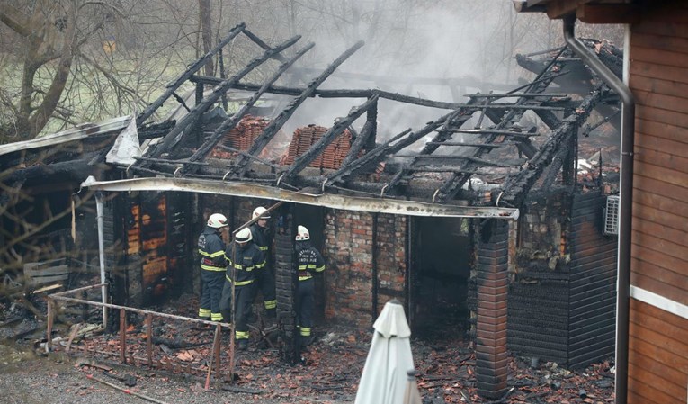 Inspekcija DORH-u kazneno prijavila vlasnike doma u kojem su izgorjeli starci