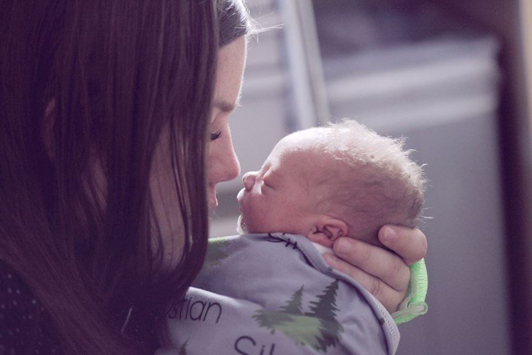 Sedam najčešćih strahova novopečenih mama i kako ih se riješiti?